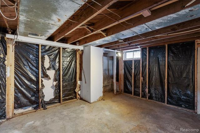 633 Waldman Avenue, Flint, MI 48507