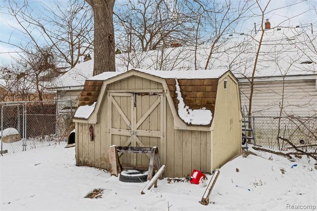 633 Waldman Avenue, Flint, MI 48507