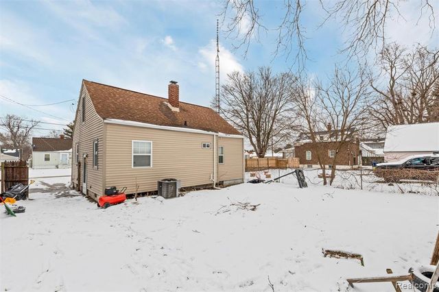 633 Waldman Avenue, Flint, MI 48507