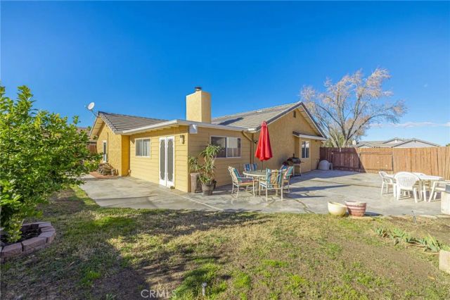 2082 W Avenue K12, Lancaster, CA 93536