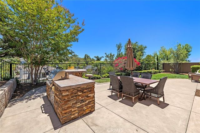 7322 Calle Pera, Carlsbad, CA 92009