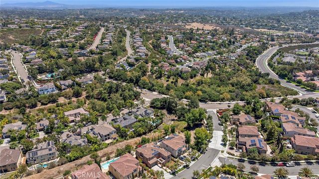7322 Calle Pera, Carlsbad, CA 92009