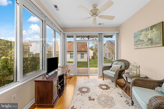 73 WAGON WHEEL LN, Columbus, NJ 08022