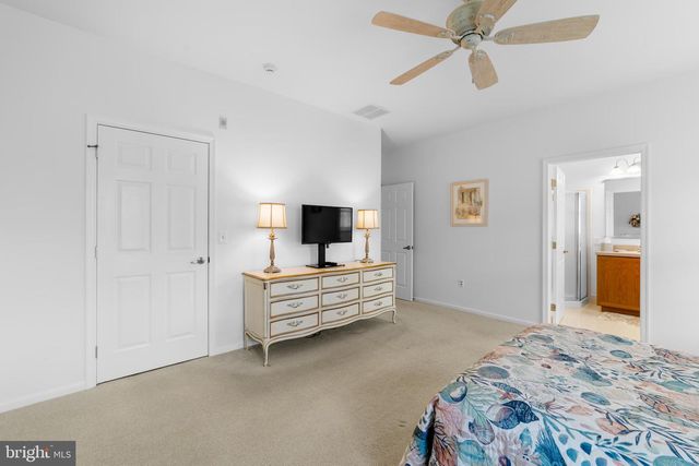 73 WAGON WHEEL LN, Columbus, NJ 08022