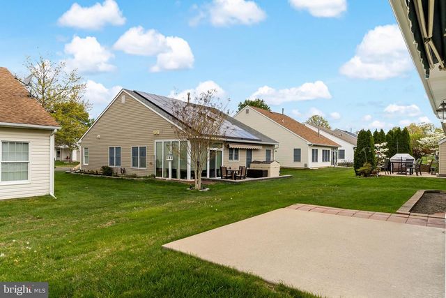 73 WAGON WHEEL LN, Columbus, NJ 08022