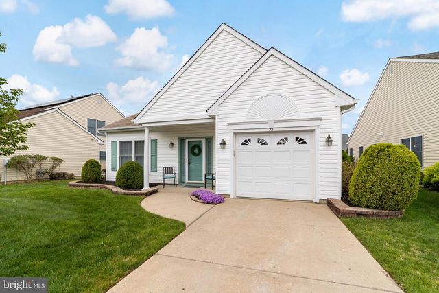 73 WAGON WHEEL LN, Columbus, NJ 08022