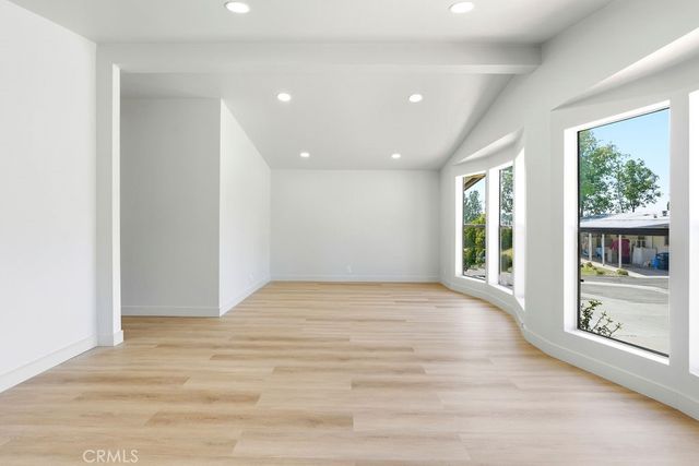 15181 Van Buren 262, Riverside, CA 92504