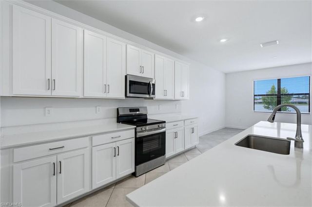 10863 Timber Creek DR, Fort Myers, FL 33913