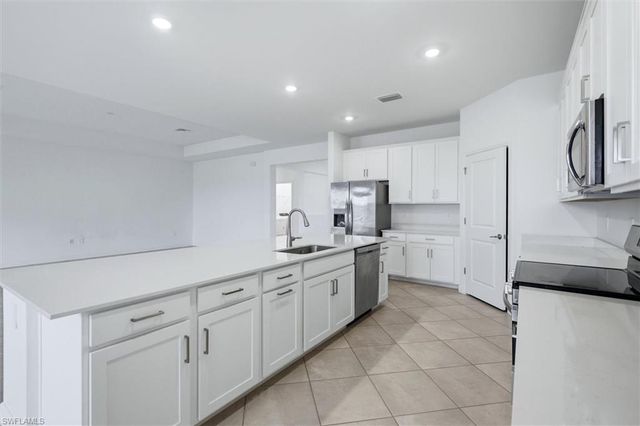 10863 Timber Creek DR, Fort Myers, FL 33913