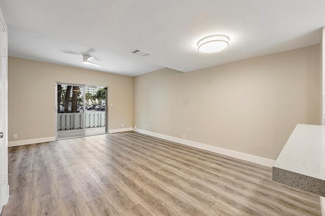 2747 NE 15th Street 2747, Pompano Beach, FL 33062
