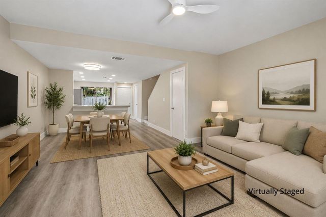 2747 NE 15th Street 2747, Pompano Beach, FL 33062