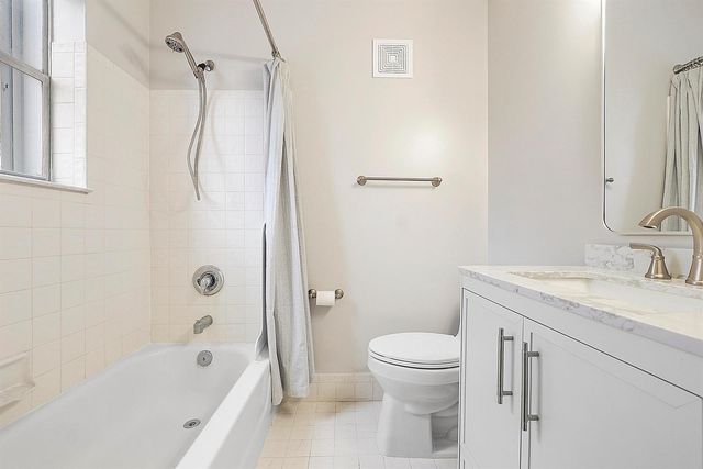 2747 NE 15th Street 2747, Pompano Beach, FL 33062