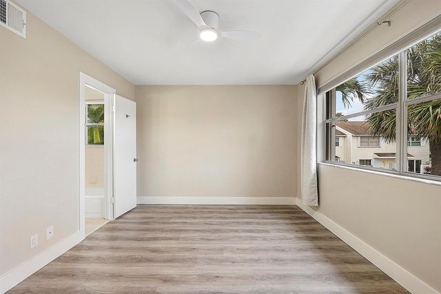 2747 NE 15th Street 2747, Pompano Beach, FL 33062