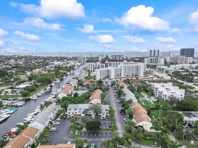 2747 NE 15th Street 2747, Pompano Beach, FL 33062