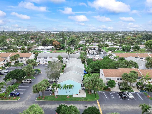 2747 NE 15th Street 2747, Pompano Beach, FL 33062