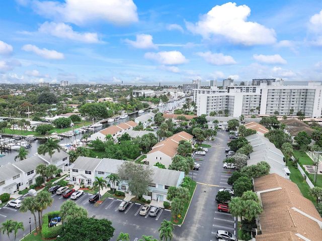 2747 NE 15th Street 2747, Pompano Beach, FL 33062