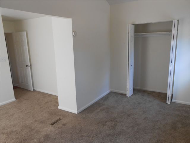1318 Oakridge Rd, South Fayette, PA 15057