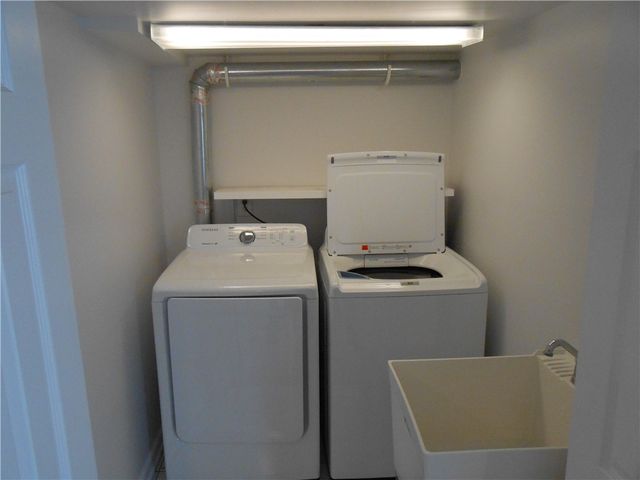 1318 Oakridge Rd, South Fayette, PA 15057