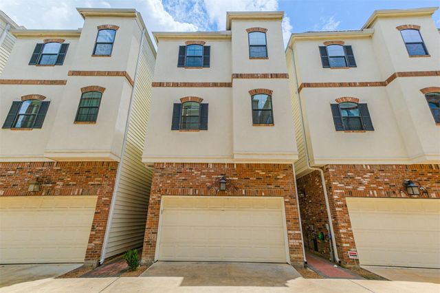 1402 W 26th Street C, Houston, TX 77008
