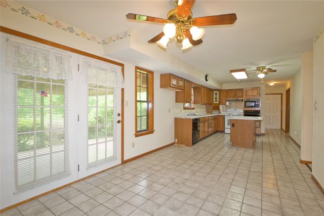 1196 County Road 260, Gainesville, TX 76240