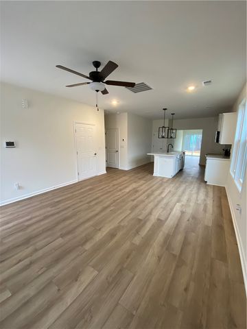 5 Halsey Street, Central, SC 29630