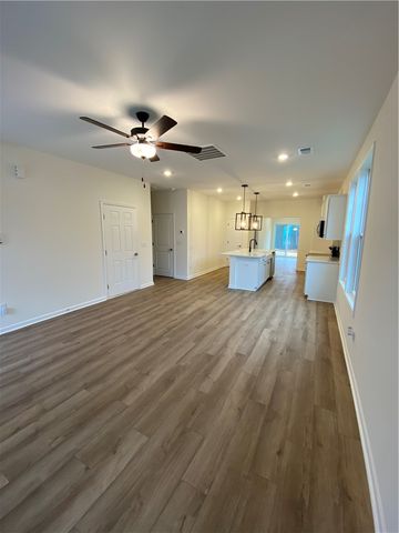 5 Halsey Street, Central, SC 29630