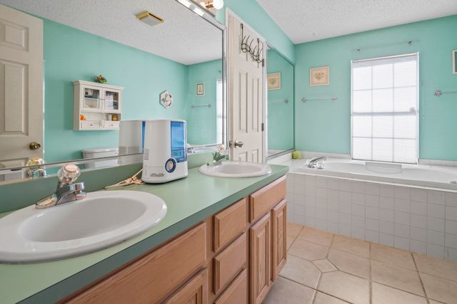 4351 Dew N. Ct., Myrtle Beach, SC 29579