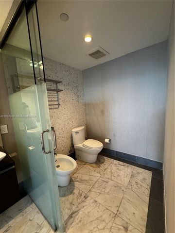 200 Biscayne Boulevar Way 3110, Miami, FL 33131