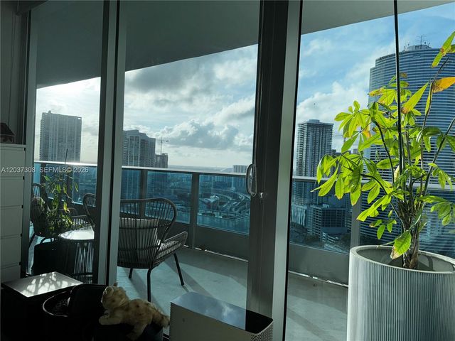 200 Biscayne Boulevar Way 3110, Miami, FL 33131