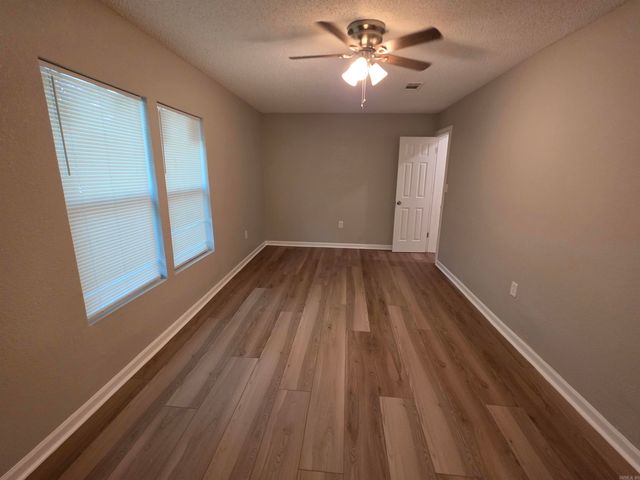 1504 Keaton St, Jacksonville, AR 72076