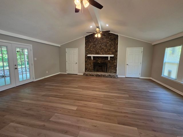 1504 Keaton St, Jacksonville, AR 72076
