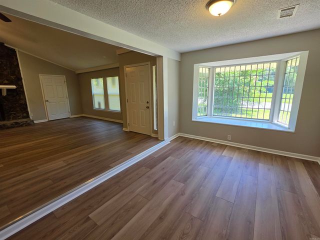 1504 Keaton St, Jacksonville, AR 72076