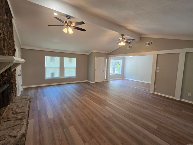 1504 Keaton St, Jacksonville, AR 72076