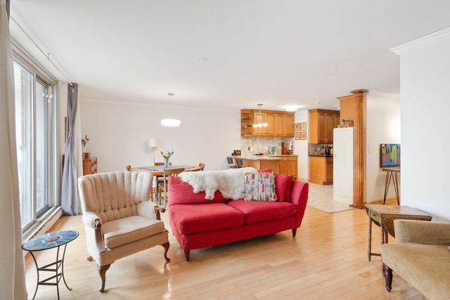 5901 N Sheridan Road 2K, Chicago, IL 60660