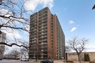 5901 N Sheridan Road 2K, Chicago, IL 60660