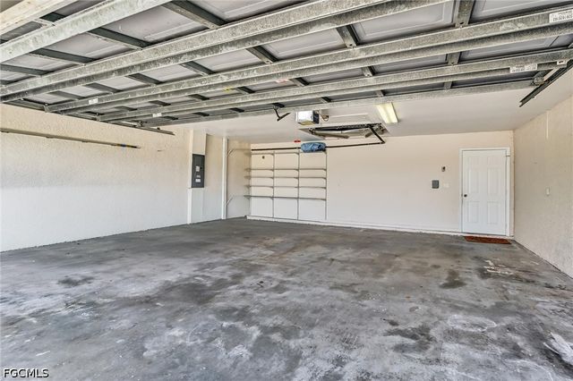 2000 NW 4th ST, Cape Coral, FL 33993