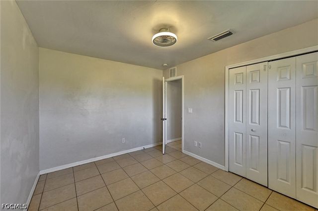 2000 NW 4th ST, Cape Coral, FL 33993