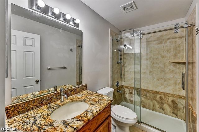 2000 NW 4th ST, Cape Coral, FL 33993
