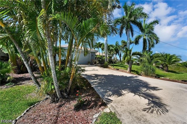 2000 NW 4th ST, Cape Coral, FL 33993