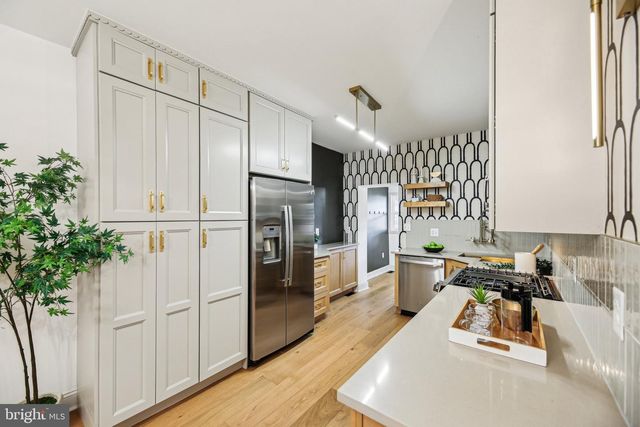 3348 CHESTNUT AVE, Baltimore, MD 21211