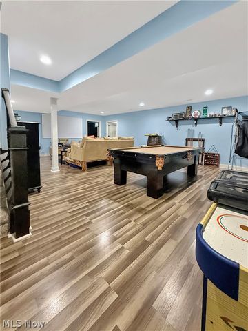 11931 Walton Circle NW, Uniontown, OH 44685