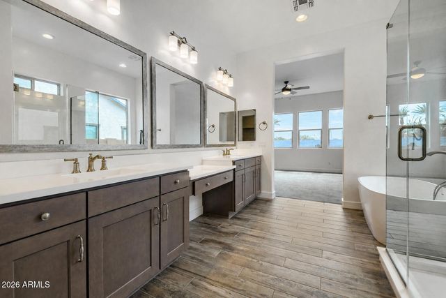 5931 E REDMONT Drive, Mesa, AZ 85215