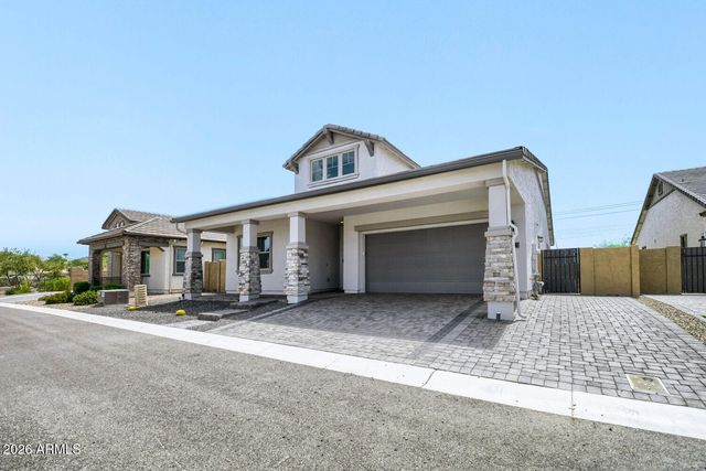 5931 E REDMONT Drive, Mesa, AZ 85215