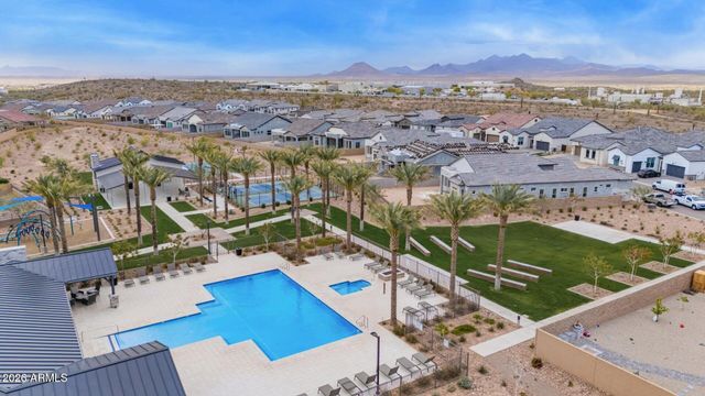 5931 E REDMONT Drive, Mesa, AZ 85215