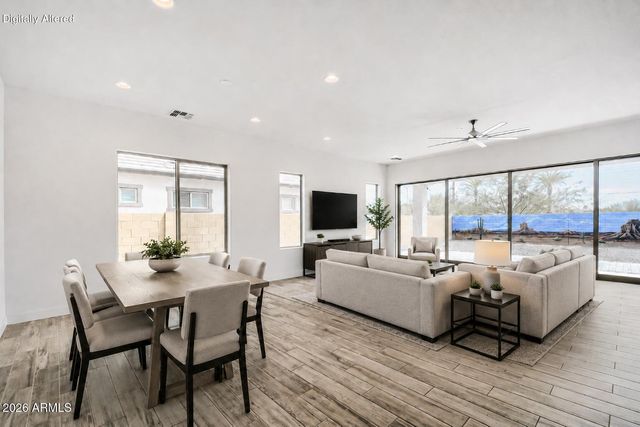 5931 E REDMONT Drive, Mesa, AZ 85215