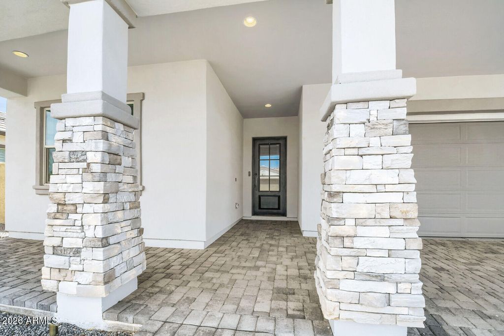 5931 E REDMONT Drive, Mesa, AZ 85215 — photo 3