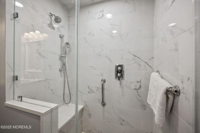 42 Norman Lane, Old Bridge, NJ 08857