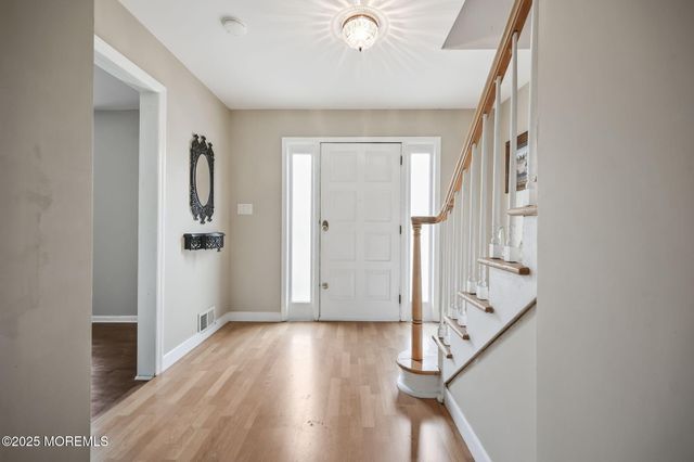 42 Norman Lane, Old Bridge, NJ 08857