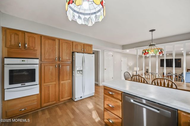 42 Norman Lane, Old Bridge, NJ 08857