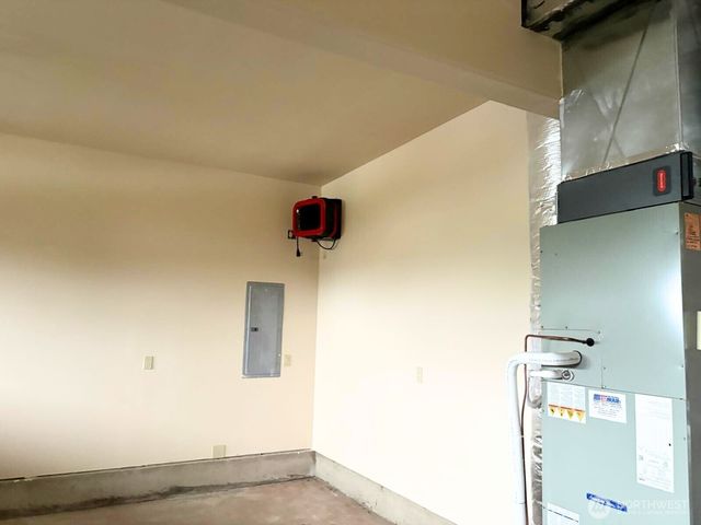 415 Olympic View Drive NE, Ocean Shores, WA 98569